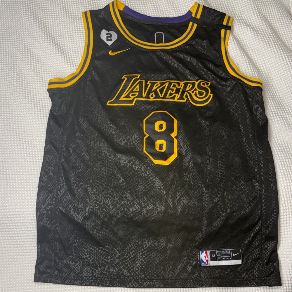 LA Lakers - Bryant Black & Gold Basketball Jersey - #8 Front/ #24 Back - Size 52